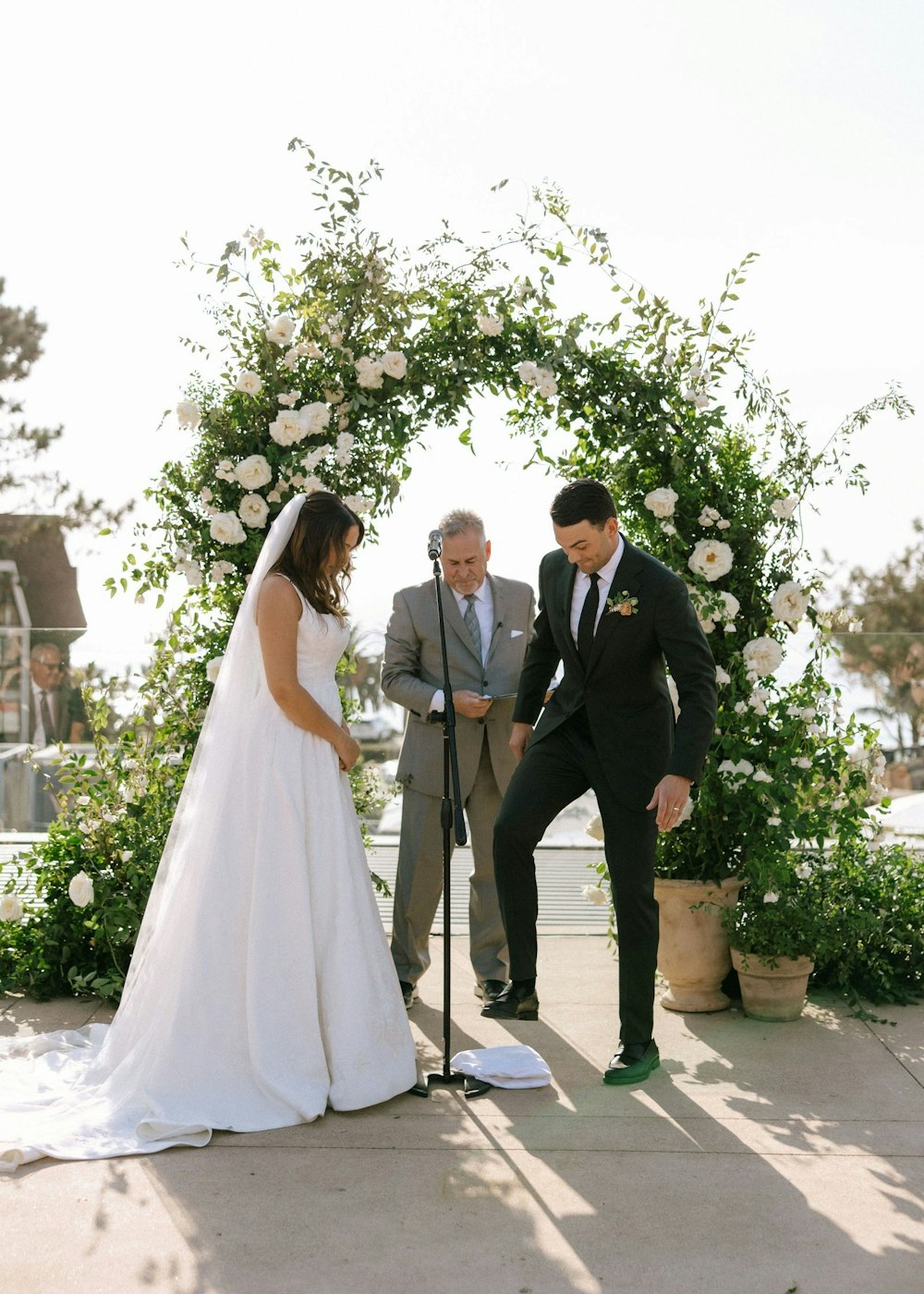 09 Ocean View Ceremony Smashing Glass at L Auberge Del Mar RW