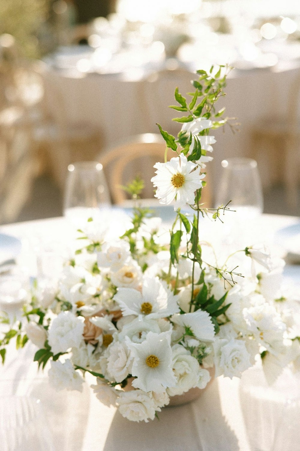 16 White Flower Centerpiece Simple at L Auberge Del Mar RW