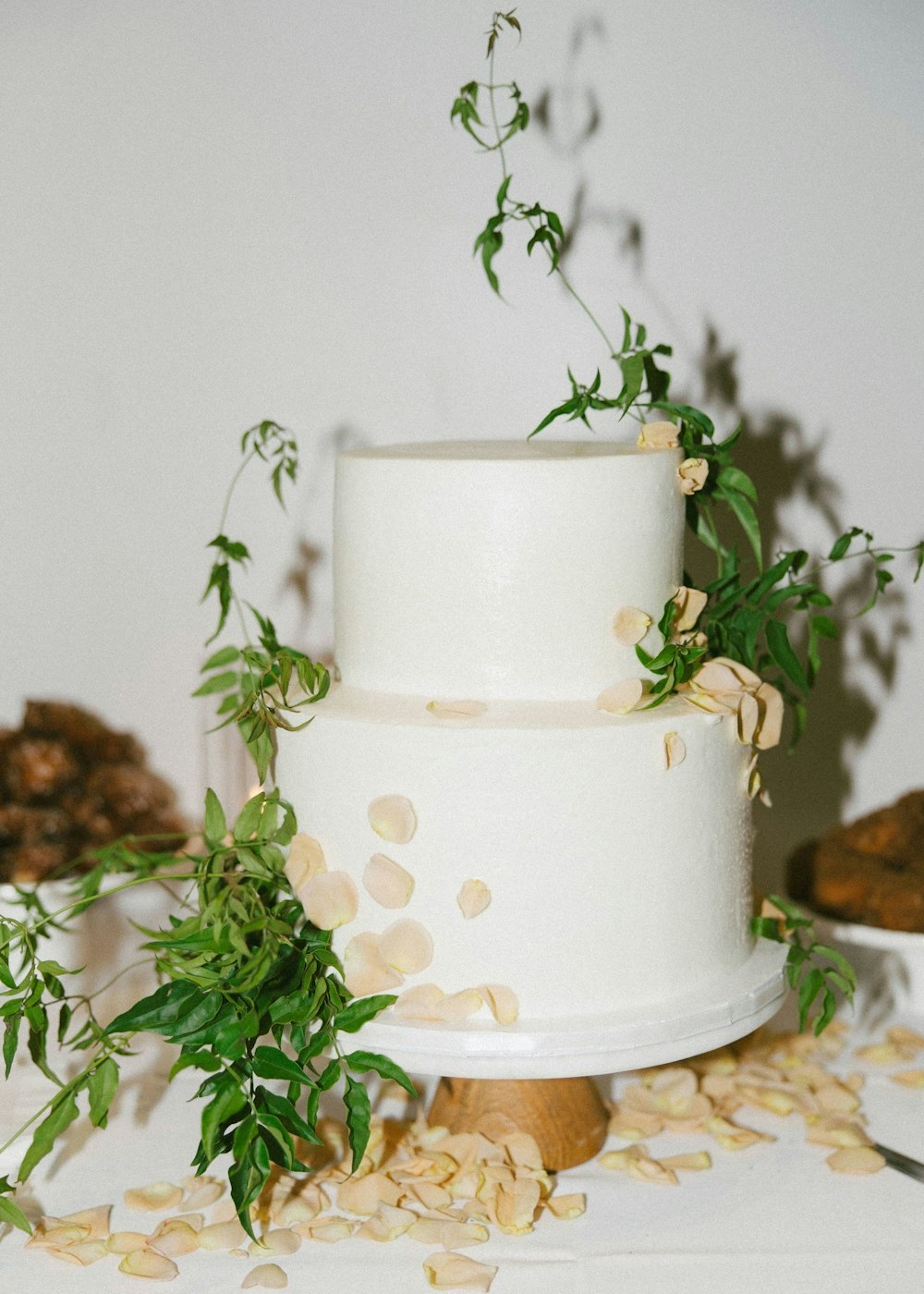 18 Small Wedding Cake Petals Greenery at L Auberge Del Mar RW