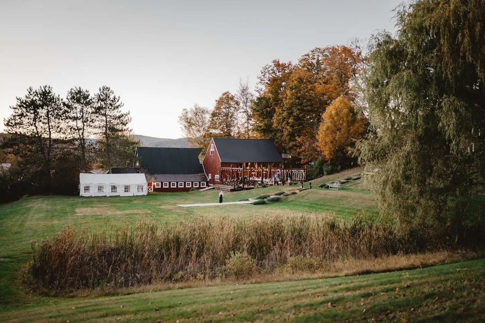 3 outdoor wedding reception at Reading Farms Estate RW