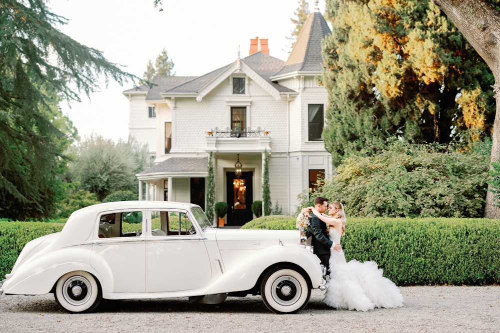 Wedding car and mansion at Park Winters RW11